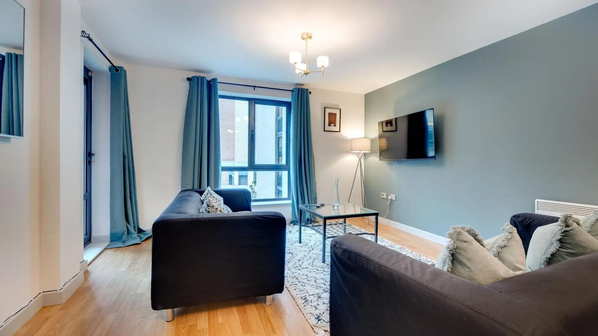 Sage Apartments - By Week2Week Newcastle upon Tyne